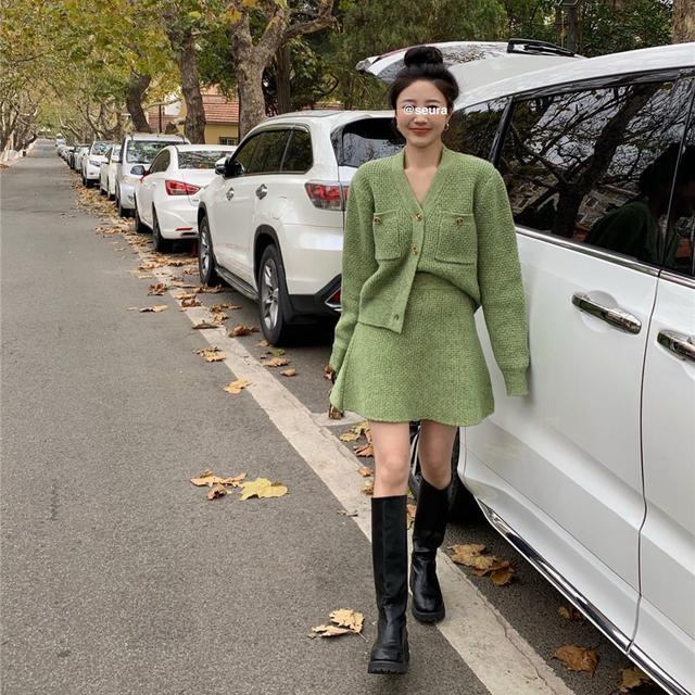 Set Áo Sweater Dệt Kim Phối Chân Váy Thời Trang Thu Đông Cho Nữ