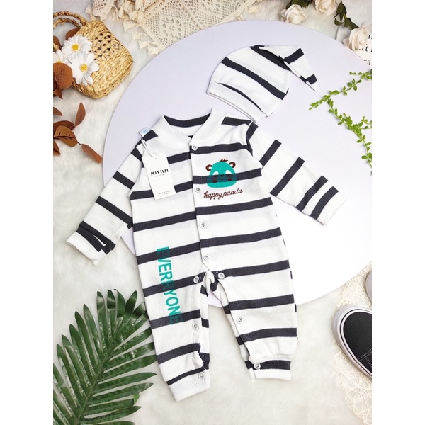 Áo liền quần kèm mũ cho bé