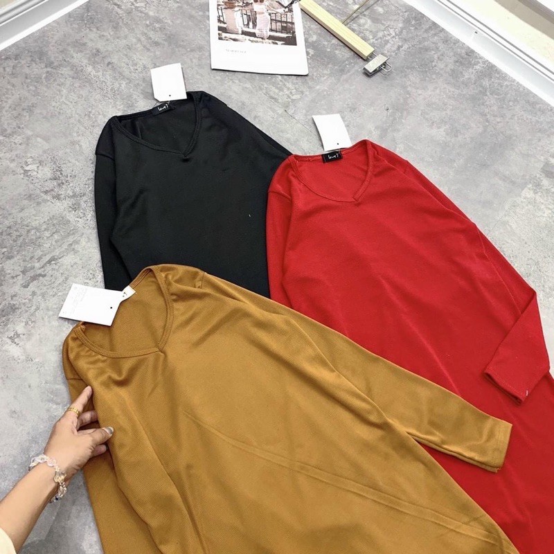 [ Mã FAMAYWA2 giảm 10K đơn 50K] Đầm nữ cổ tim dài tay dáng rộng vải len tăm xẻ tà | BigBuy360 - bigbuy360.vn