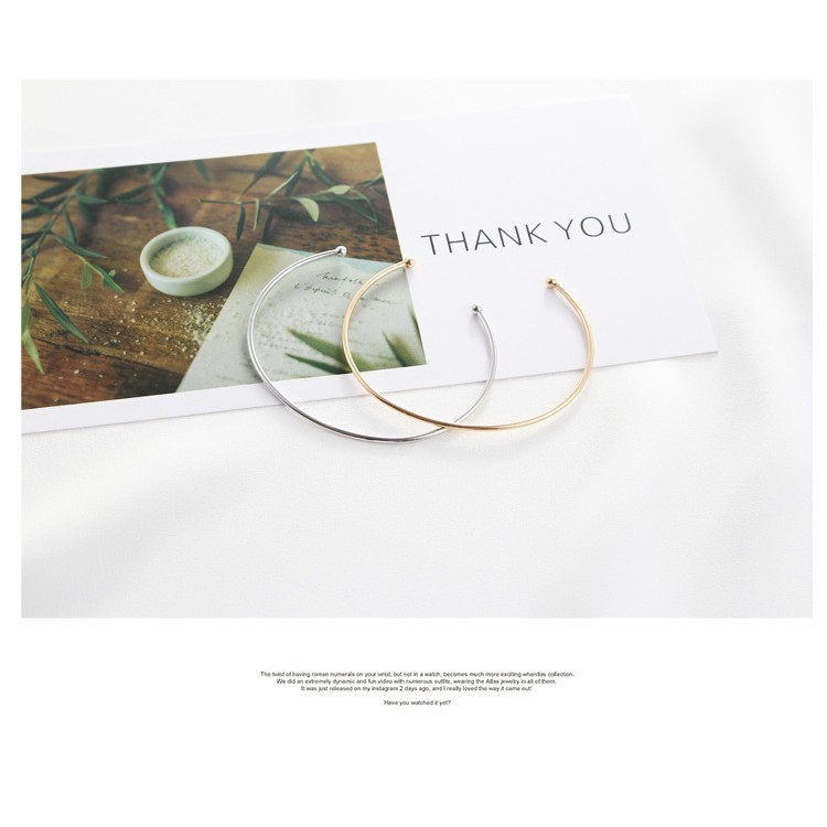 Vòng tay hở kiểu dáng trẻ trung, thời trang cho nữ | BigBuy360 - bigbuy360.vn