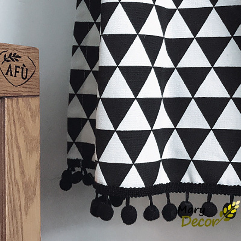 Rèm cửa decor trang trí nhà cửa nhiều mẫu mã cực đẹp - họa tiết tam giác đen R-F02