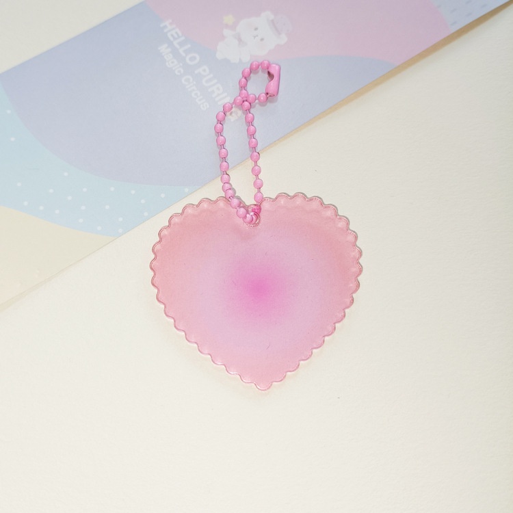 Dây chuyền acrylic cỏ bốn lá tình yêu gợn sóng