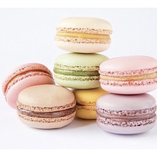 bánh macaron