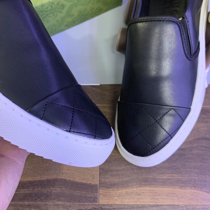 Giầy nam slip on đế trắng hoạ tiết đơn giản thời trang giới trẻ, Giầy sục đơn giản dễ phối đồ btshop từ 38 đến 42.