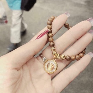 Vòng trầm hương kết mặt phật tứ diện
