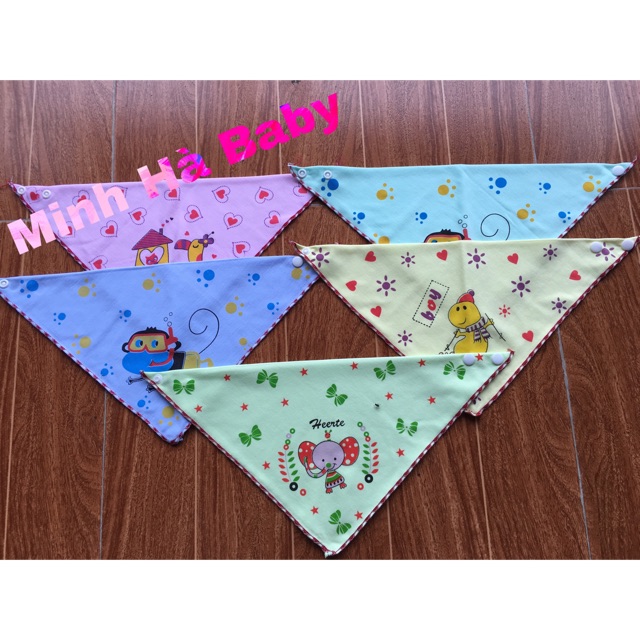 Set 10 yếm cotton in hình hàng Việt Nam