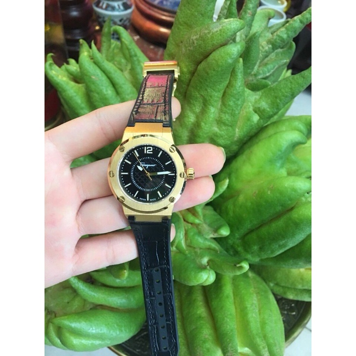 Đồng Hồ Nữ Salvatore Ferragamo F-80 Black Dial Black Leather FIG150016