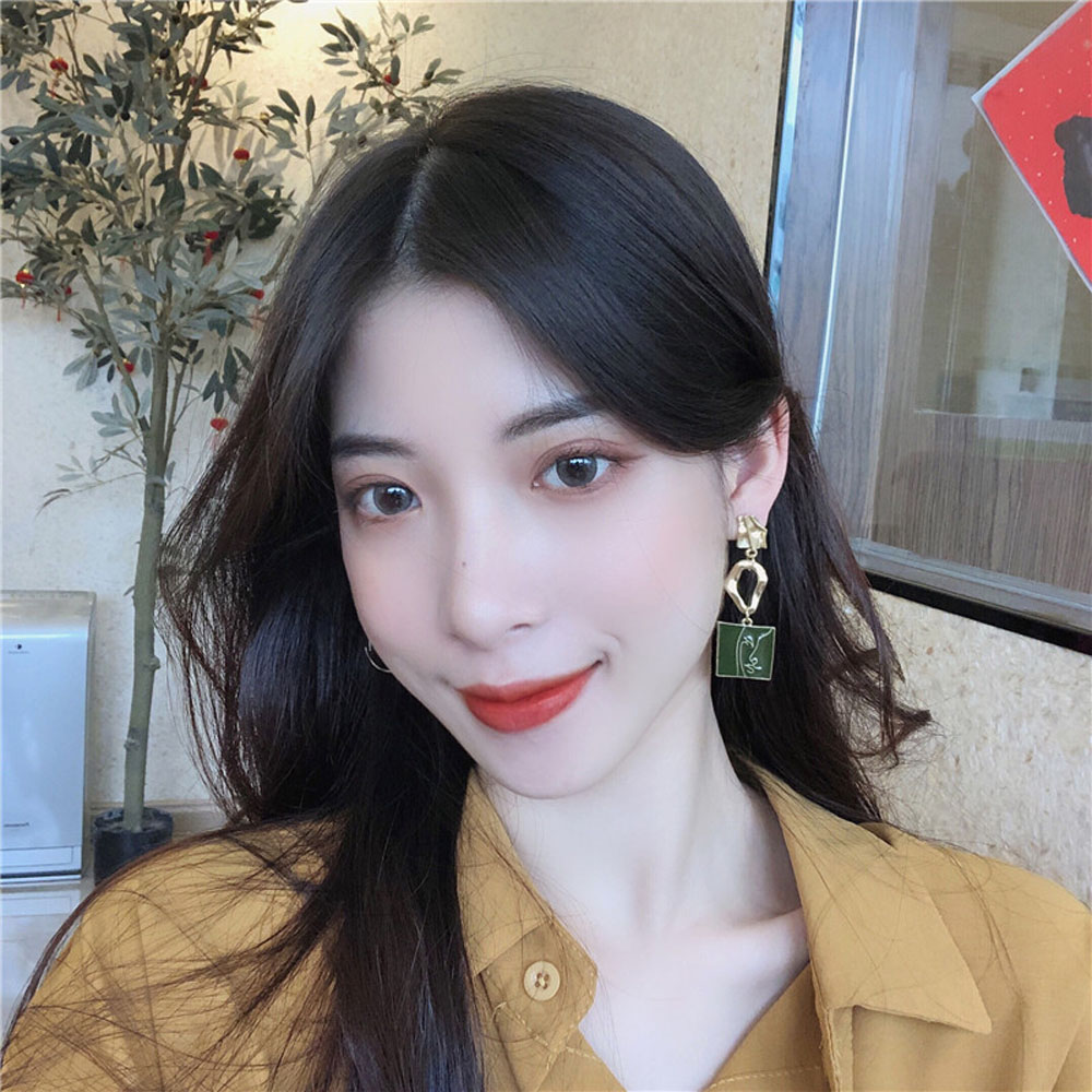 Khuyên Tai Nữ Trang Dáng Dài Tạo Hình Độc Đáo