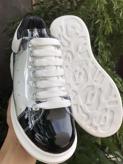 Giày trong suốt | BigBuy360 - bigbuy360.vn