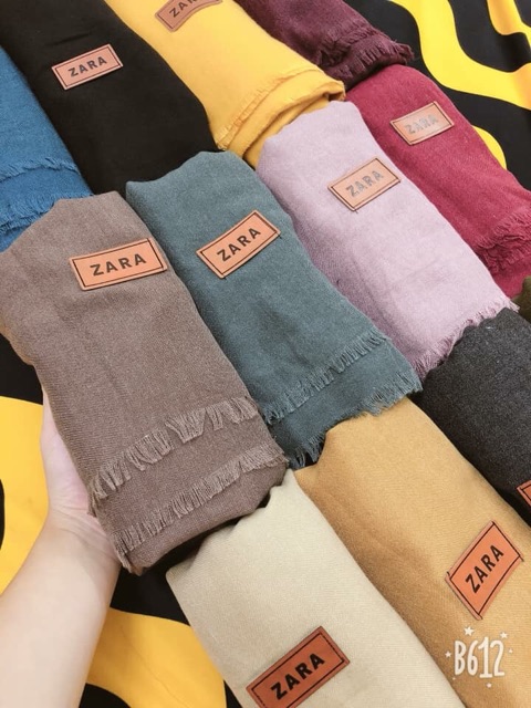 Khăn quàng cổ Zara