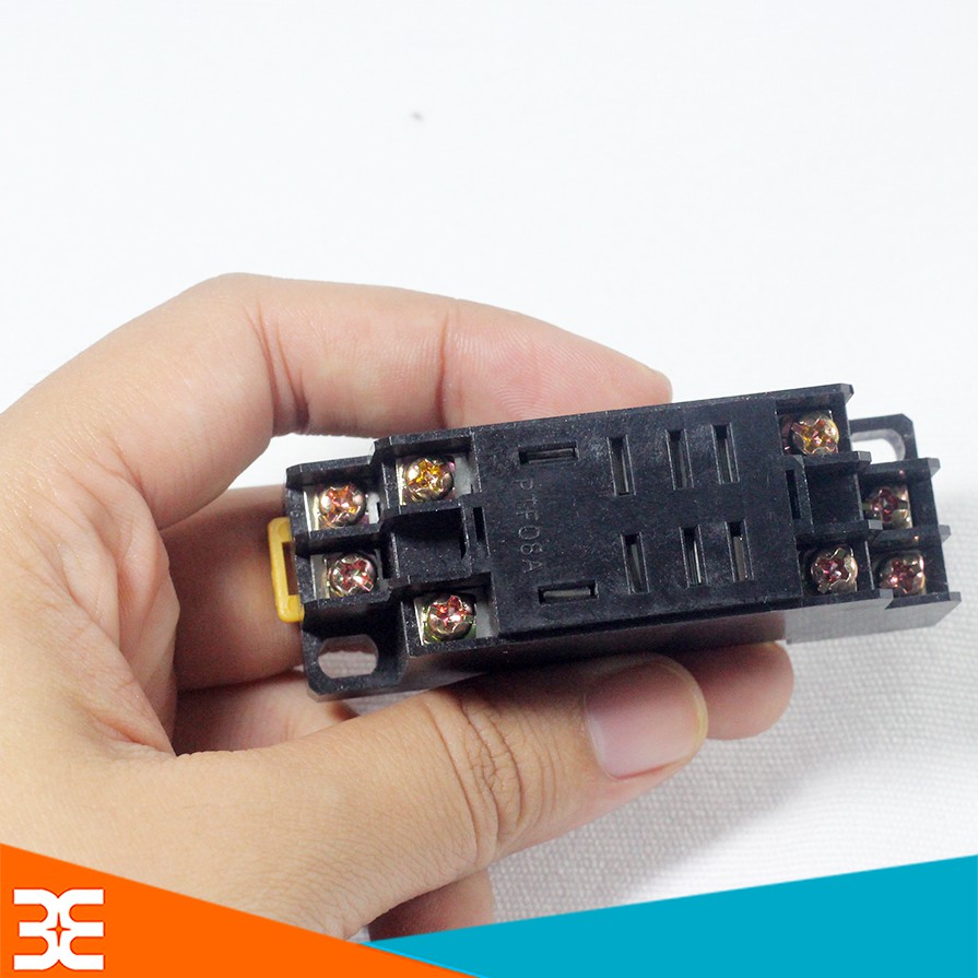 Đế Relay Omron 8P PTF-8A