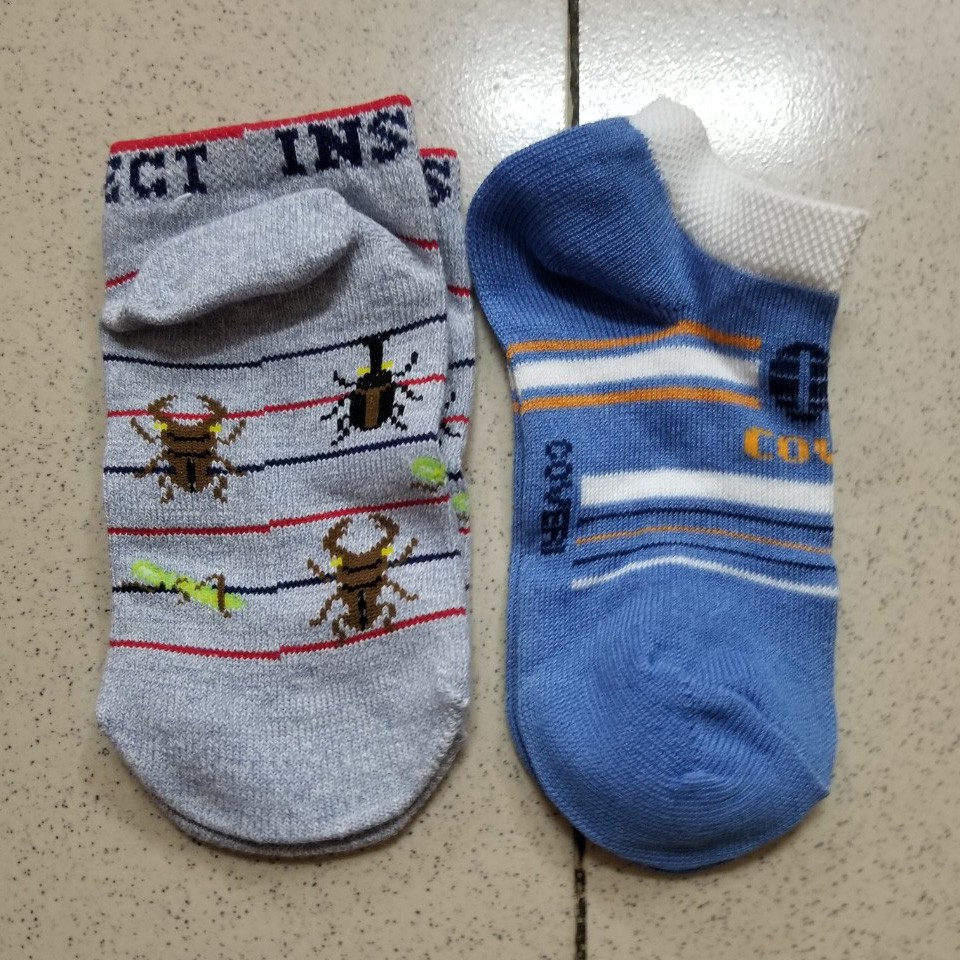 combo 2 dôi vớ cotton xám và xanh cho bé trai nhỏ