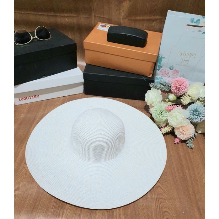 Mũ cói đi biển vành rộng sang chảnh
