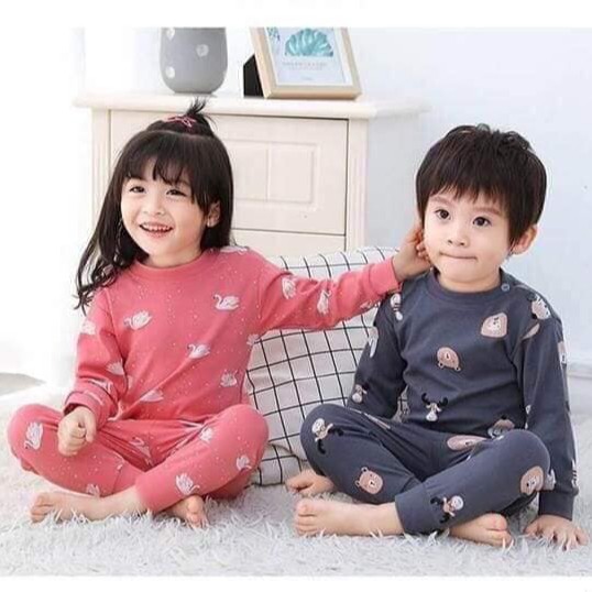 Bộ quần áo nỉ cotton mặc nhà dài tay cạp cao bo gấu thu đông cho bé trai, bé gái hàng Quảng Châu