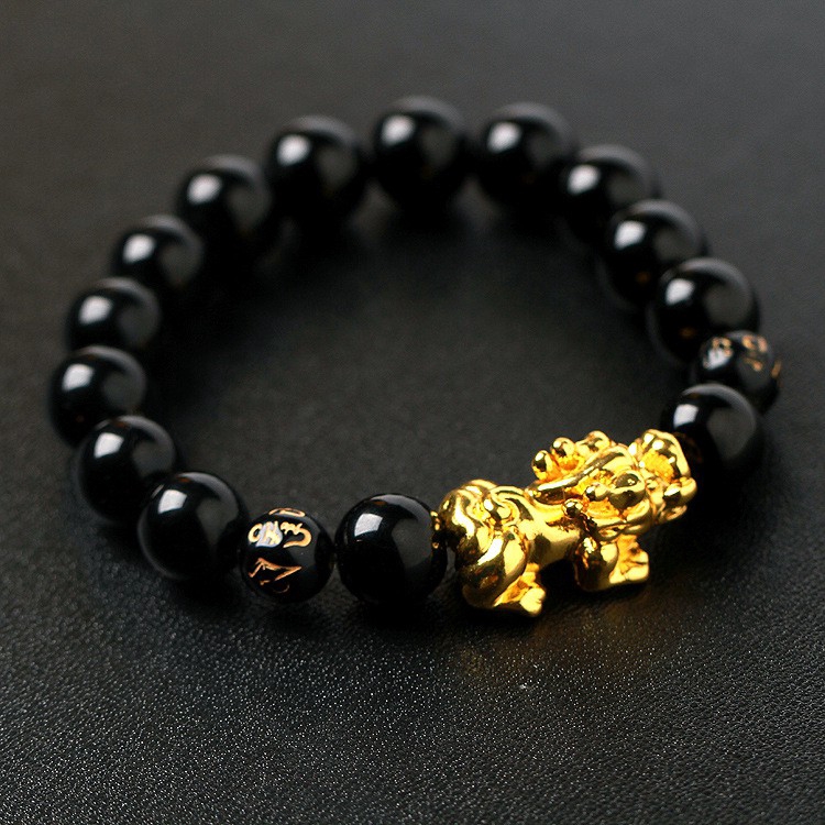 Vòng tay mạ vàng khắc chữ thần tượng mang lại may mắn bình an