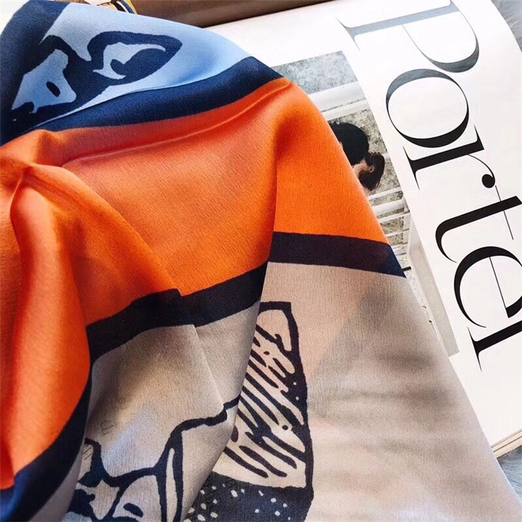 Khăn Choàng Lụa Dài Mềm Mại In Họa Tiết Ngựa Thời Trang Đi Biển Cho Nữ