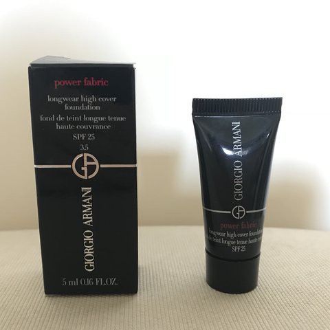 Kem Nền Siêu Hót Giorgio Armani Power Fabric Mini 5ml