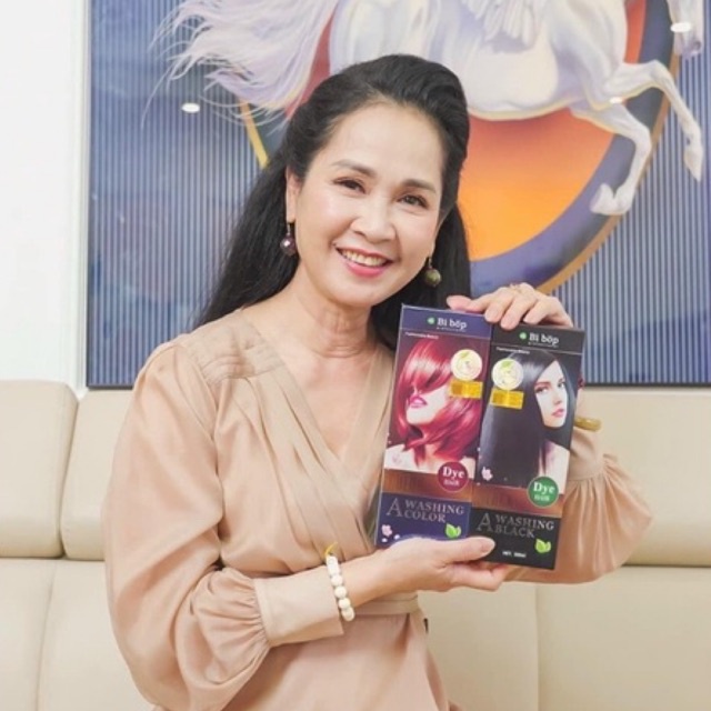 CHÍNH HÃNG - GỘI ĐEN/NÂU PHỦ BẠC TÓC NHẬT BẢN 500ML
