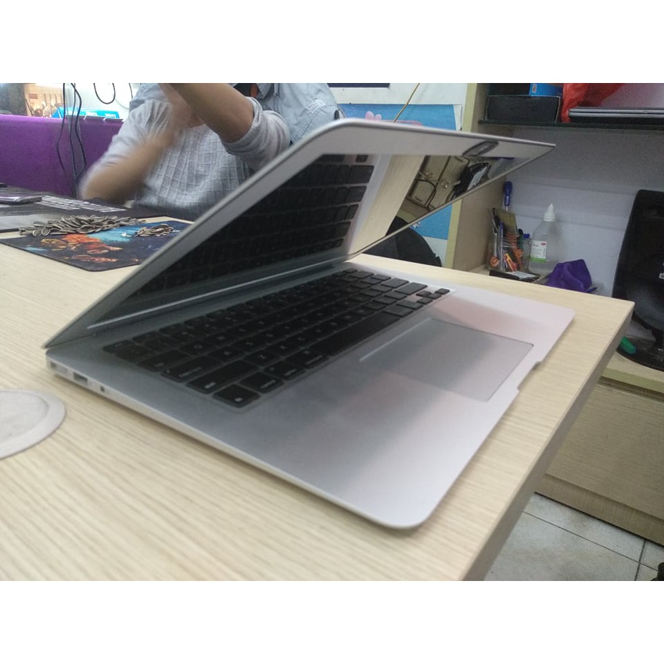 MacBook Air Cũ 13 inch Core i5 (Early 2016)