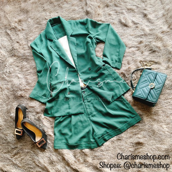 Set Vest Chân Váy hoặc Quần Short Xanh Lá Charisme | BigBuy360 - bigbuy360.vn