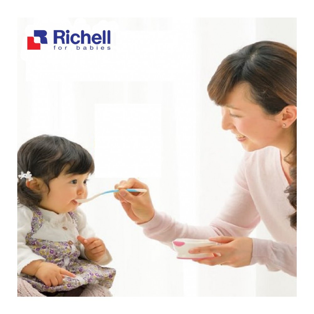 Bộ 2 thìa nhựa Richell cho bé ăn dặm gồm 1 muỗng mềm và 1 muỗng nhựa