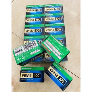 film màu dương bản Slide Fujichrome Velvia 100 36 tấm date 2023 film 135 film 35mm