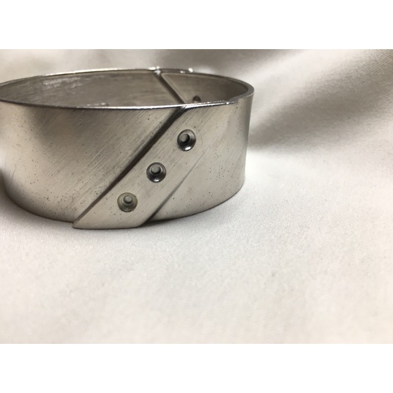 Vòng đeo bắp tay Vintage Monet màu bạc