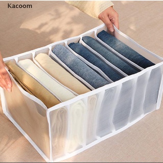 Hộp đựng quần áo chia ngăn tiện lợi
