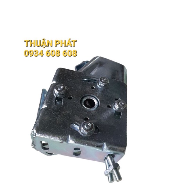 BỘ PAT MÁI CHE GỒM ĐẦY ĐỦ ỐC DÙ, ỐC TAY.