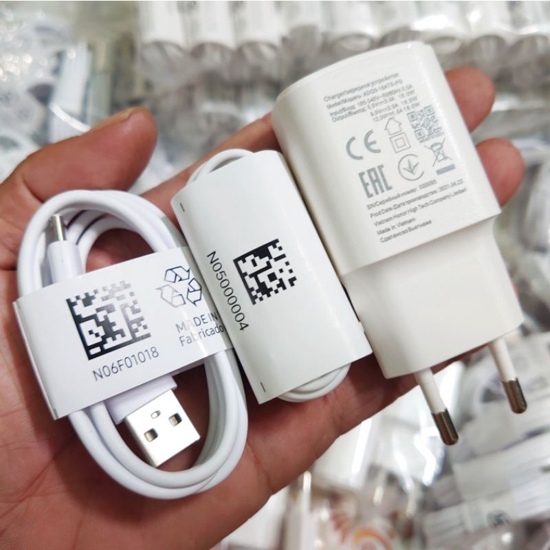Sạc Cáp 18W - Tai Nghe  Vsmart
