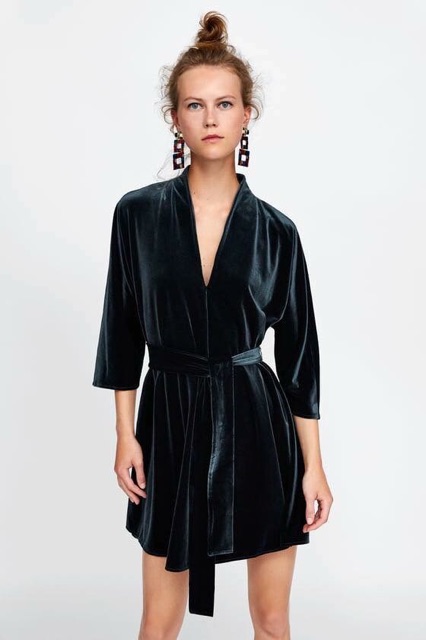 Váy nhung Zara xanh rêu xuất xịn , cổ tim có đai check code chuẩn store sale còn 300k