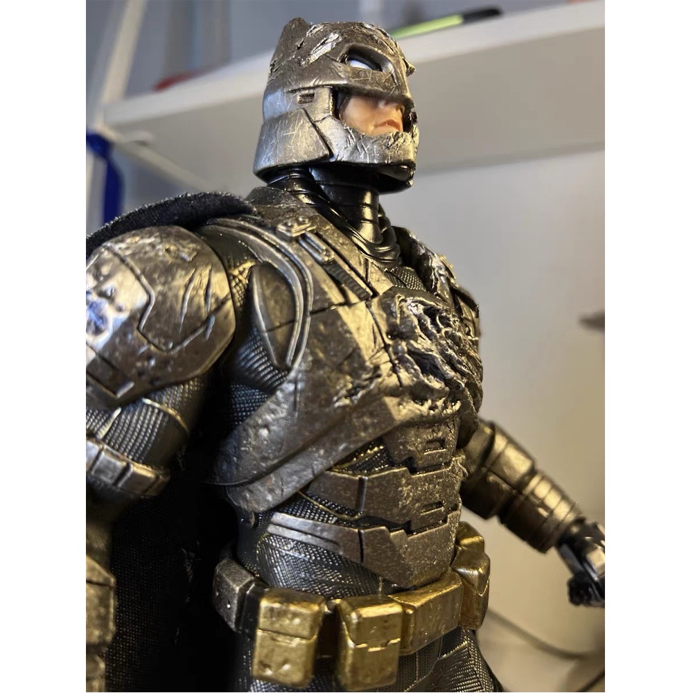 Mô hình nhân vật Batman Crazy TOYS  tỉ lệ 1/6