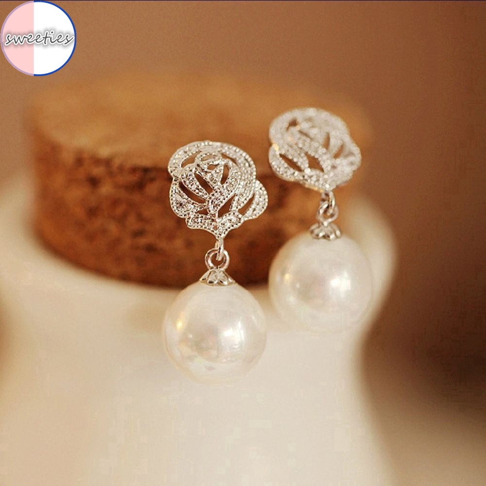 Bông tai hình hoa hồng đính ngọc trai phong cách Hàn Quốc dành cho nữ