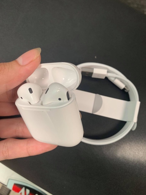 Air pod 2 like new cũ full box chính hãng còn bảo hành của apple