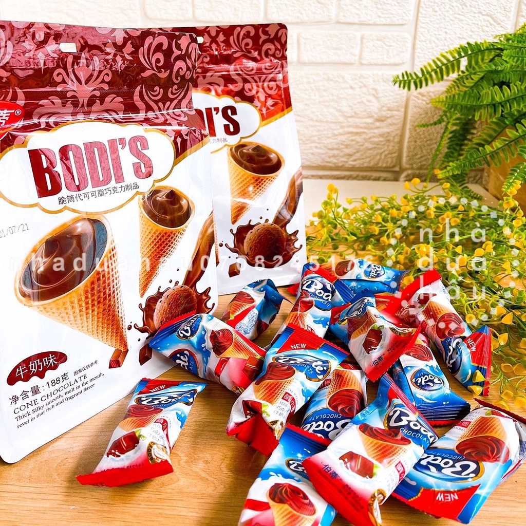 Một gói bánh ốc quế nhân kem sữa vani/ dâu/ socola Bodis Hongkong siêu ngon đầy kem gói lớn 188gam tầm 14 cái