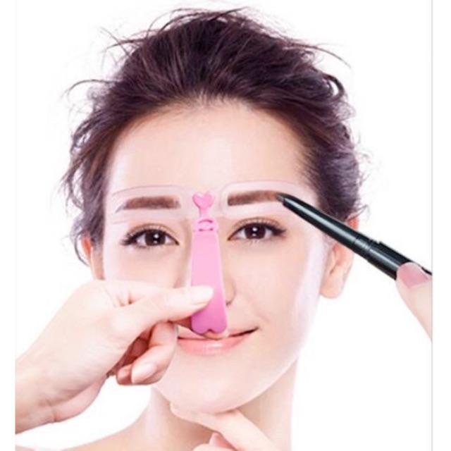 Một bộ 4 khuôn kẻ mày trang điểm tiện dụng ( Hàng Loại 1)