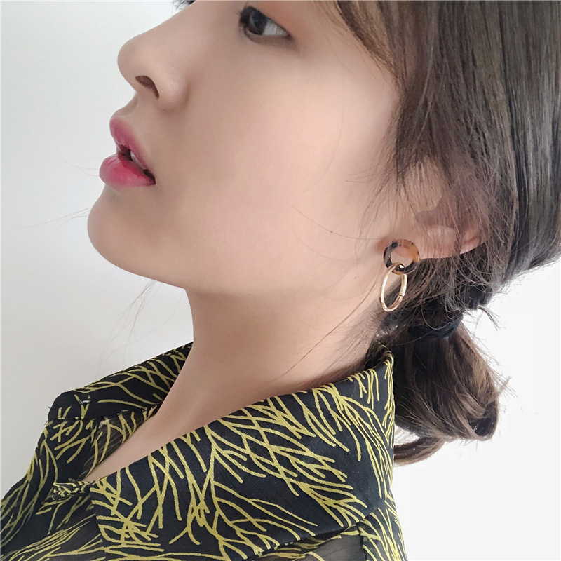 Bông Tai Dạng Vòng Thời Trang Dành Cho Nữ