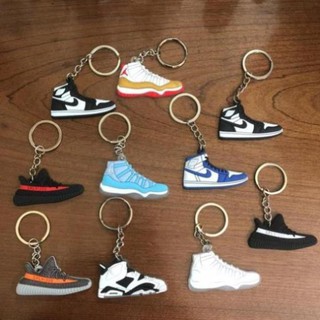 Móc khoá sneaker siêu hót . Hàng như hình chất lượng tốt yu tin chất lượng | 2020 . * ^| 2020 . * ^ new2021 ' * ` ⋆
