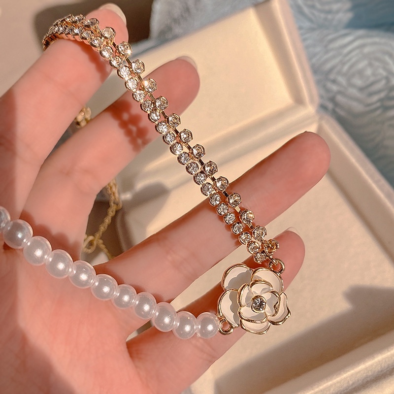 Vòng Cổ choker Đính Hoa Chi Trà Và Ngọc Trai Sang Trọng Thời Trang