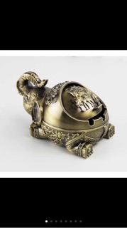 Gạt tàn thuốc con voi