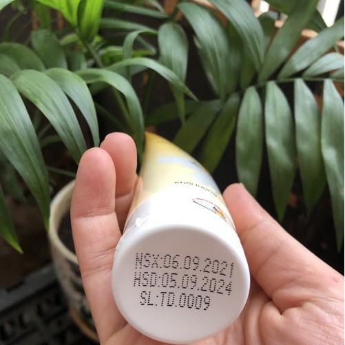 70g Gel tẩy tế bào chết ngân anh gia truyền