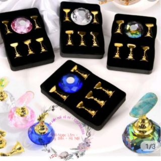 Đế trưng mẫu móng nail