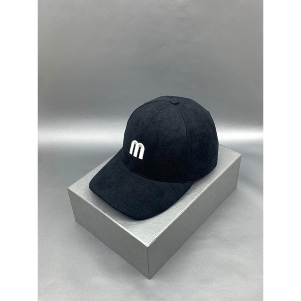 Nón kết nhung mịn chữ M