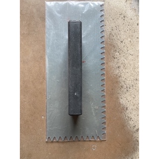 Bay răng cưa bàn gạt lưỡi thép răng cưa ( bay ốp lát răng cưa ,( BÀN XOA RĂNG CƯA ) , bàn lột răng cưa )