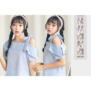 Áo trễ vai kẻ xanh