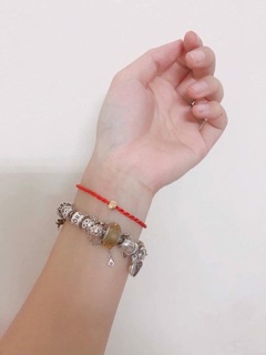 Vòng tay chỉ đỏ Thái Lan