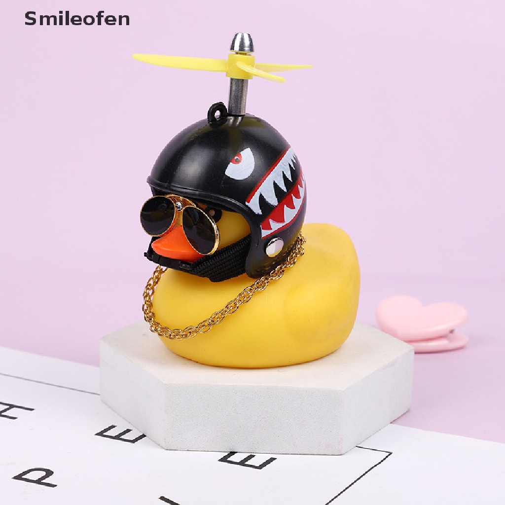 [Smileofen] Chú Vịt Vàng Đội Mũ Bảo Hiểm Có Dây Treo Trang Trí Xe Hơi Không Có Đèn