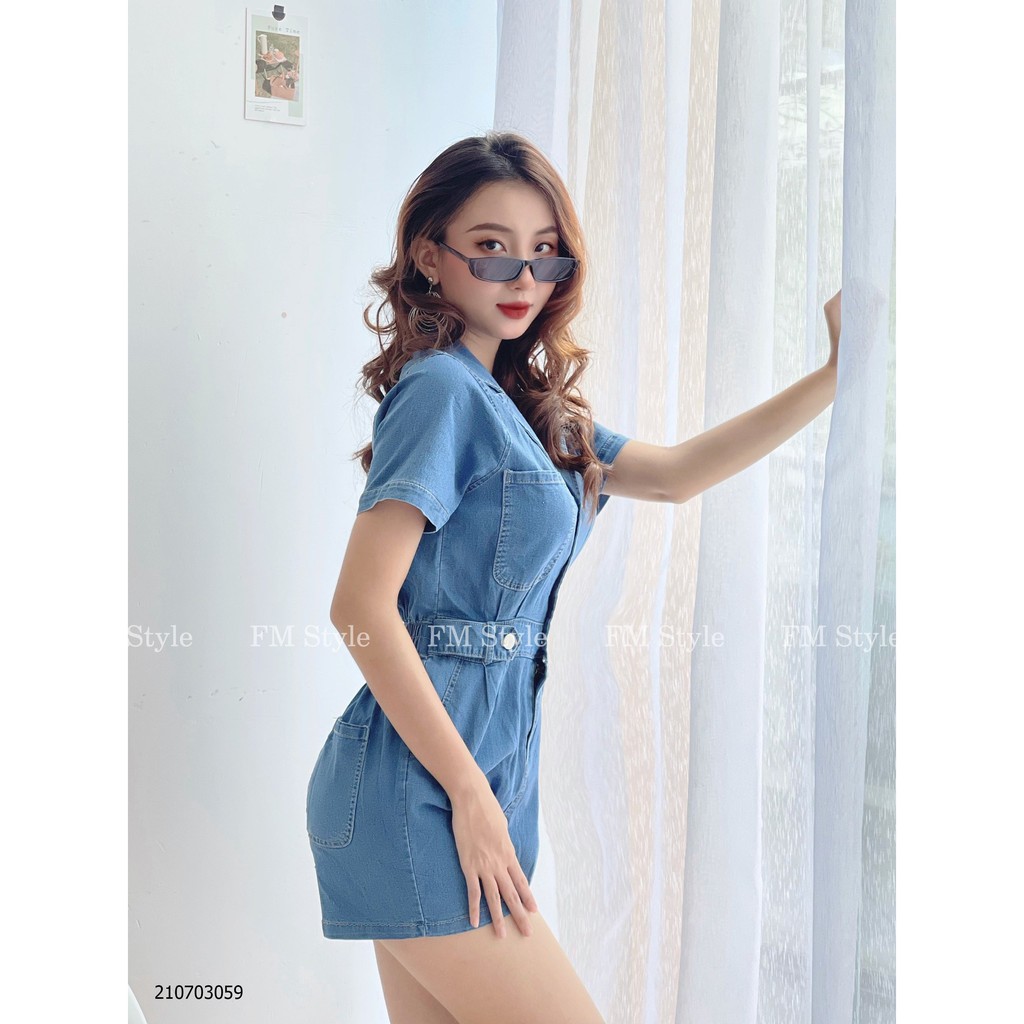 Đồ liền thân FM Style jump jeans nữ cổ vest, chất Denim cao cấp, chuẩn form, trẻ trung, hiện đại 210703060