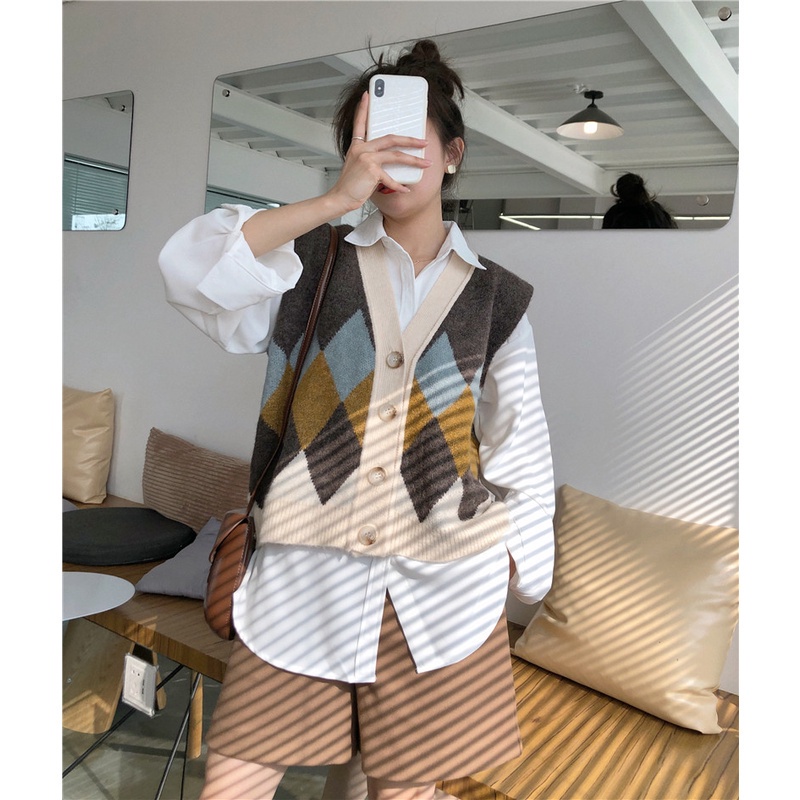 Áo Len Không Tay Cổ Chữ V Form Rộng Họa Tiết Sọc Caro Phong Cách Retro