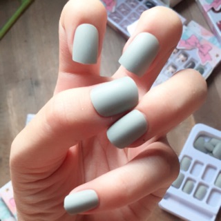 bộ móng tay giả nhám màu xám kèm keo